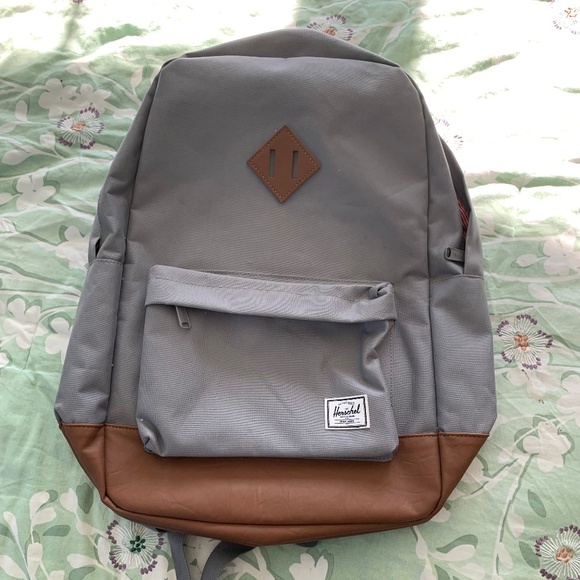 Herschel Backpack Like New Condition - Picture 1 of 6